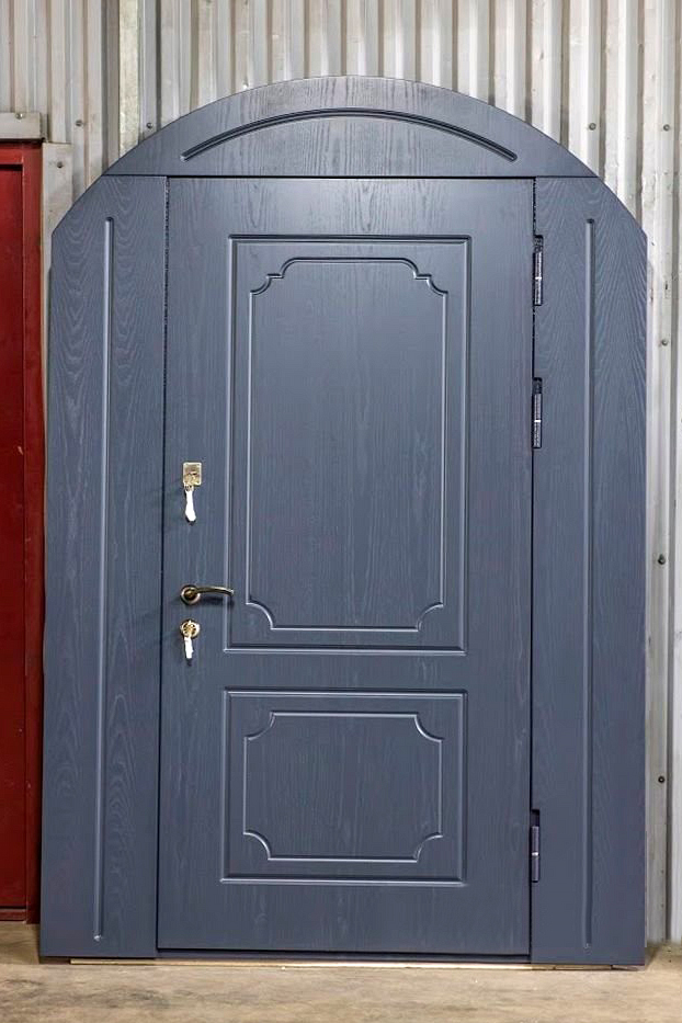 Арочная дверь в коттедж с зеркалом ЛД-462